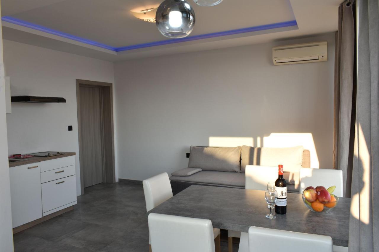 Apartments Toni Primošten Esterno foto