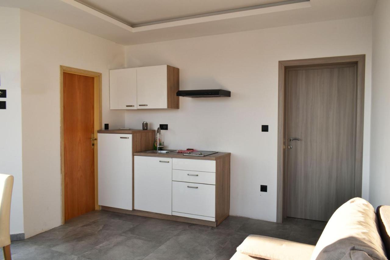 Apartments Toni Primošten Esterno foto